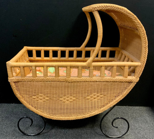 Large lloyd loom style - a,
